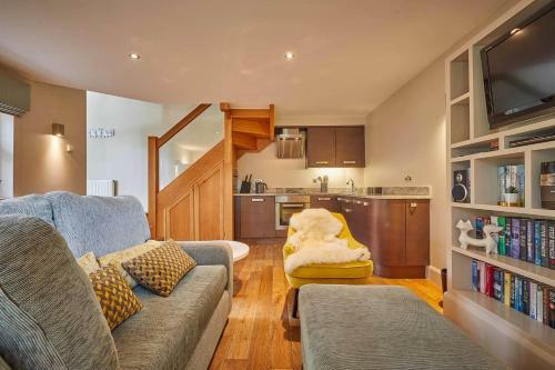 South Stable At Hallsteads: Cosy Stone Cottage, With Parking