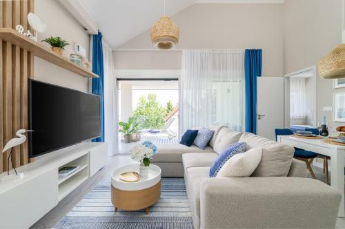 Lake Spirit Boutique Apartments