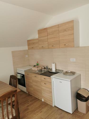 Ana Apartmani Zelenika
