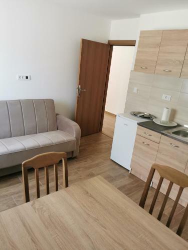 Ana Apartmani Zelenika