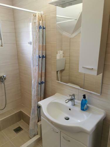 Ana Apartmani Zelenika