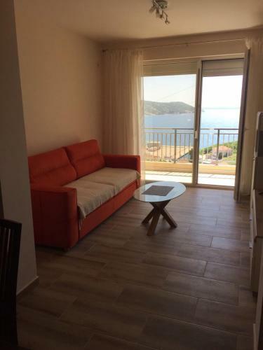 Golden View Apartments
