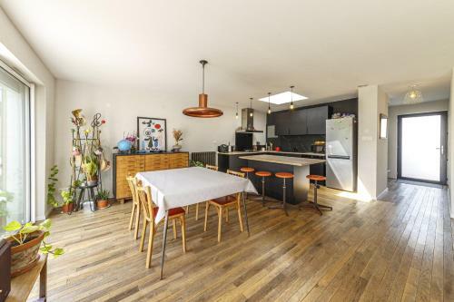 Maison Avec Beau Jardin Au C?ur D'angers