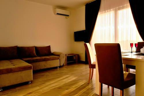 Hotel Aura Lux With Swimming Pool