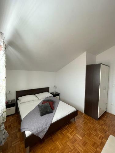 Apartmani Mario Biograd Na Moru