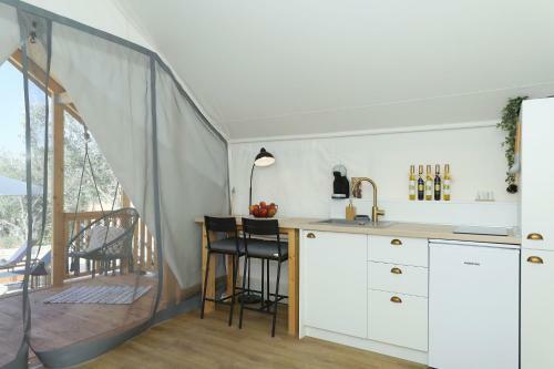 Auras - Glamping Eco Resort