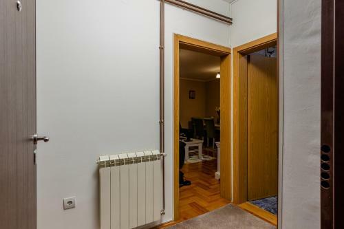 Apartman Perovi?