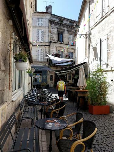 Apartamento Chaleureux Studio Dans Le Vieil Angoul�me / Wifi