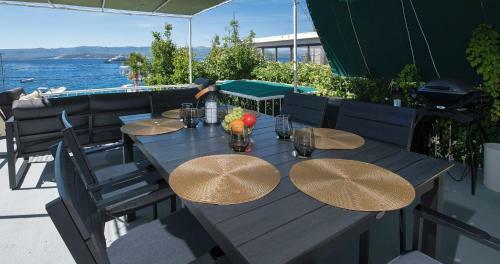 Sea View Apartment Maja