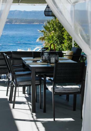 Sea View Apartment Maja