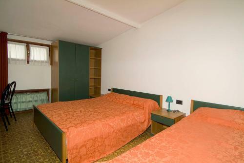Camping Hotel Au Lac De Como