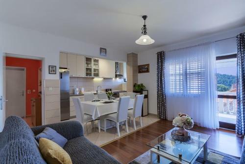 Apartman Gro?i?