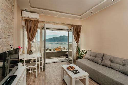 Sunny Side Studio Apartment