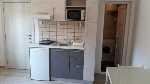 Hostal Studio Apartments Ilija