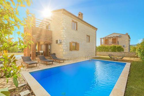 Charming Villa Rustica With Private Pool