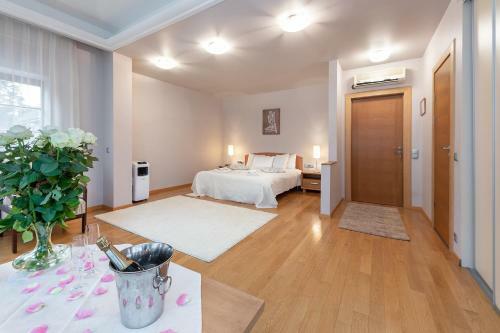 Hostal Room In Guest Room - Valensija - Large Suite