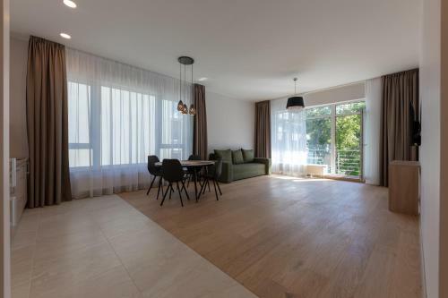 Oasis Apartments