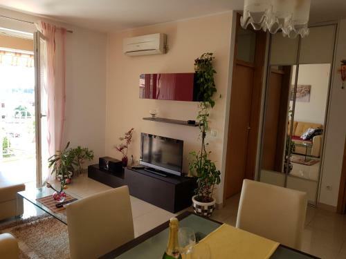 Hostal Apartman Flavia