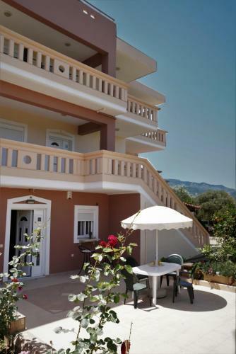Fournes Apartments