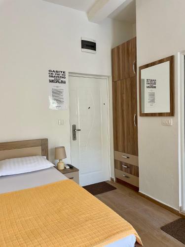 Apartment Center