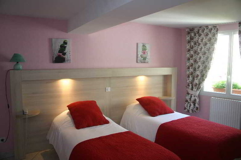 Hotel H�tel De Lion Sur Mer