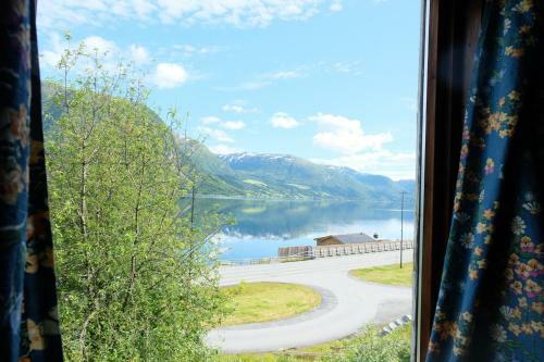 Apartamento Lake View Holiday Stay In J�lster
