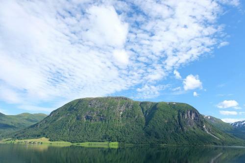 Apartamento Lake View Holiday Stay In J�lster