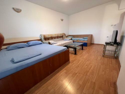 Apartments Odrina