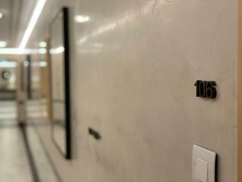 Dark Stallion Apartment In Porto Montenegro