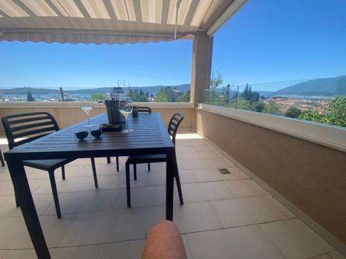 Tivat Luxury Apartment With Beautiful Sea View
