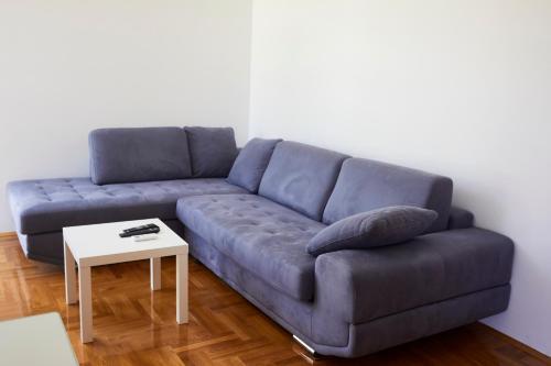 Lovely One Bedroom Apartment In Tivat