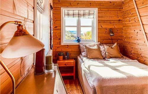 Awesome Home In Bekkjarvik With Wifi And 3 Bedrooms