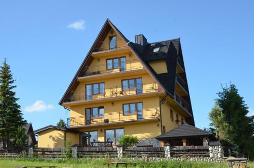 Hostal Pensjonat ?leboda Wynajem Pokoi Ewa Sato?a