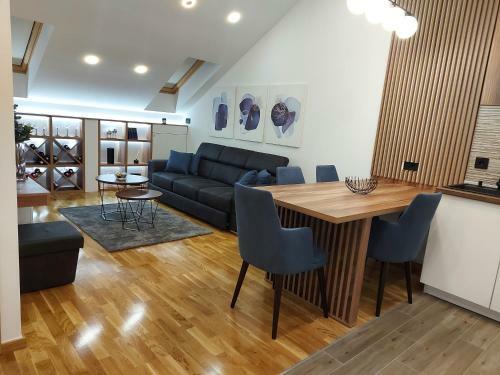 Apartamento Tri S Lux
