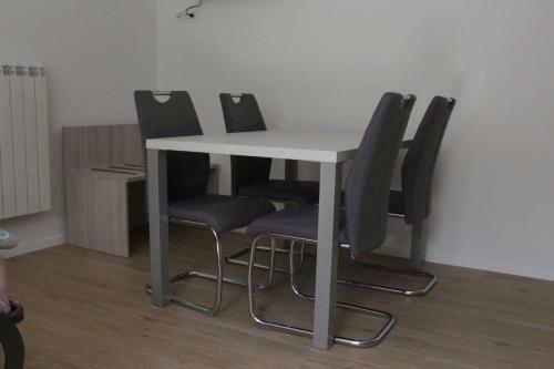 Apartma Melinc