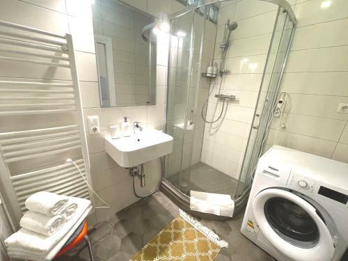 Cozy Home Matisa Apartment, Free Parking, Self Check-in