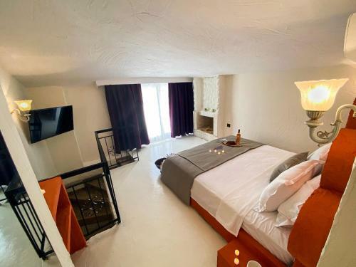 Hotel Tek Han Alacati