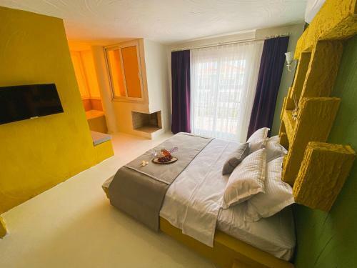 Hotel Tek Han Alacati