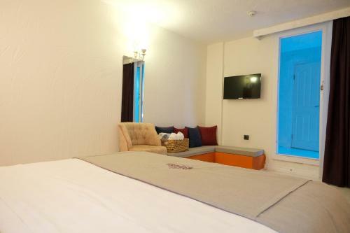 Hotel Tek Han Alacati