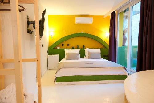 Hotel Tek Han Alacati