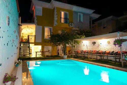 Hotel Tek Han Alacati