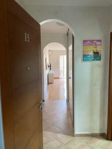 Pr?no Beach Front Studio Apartment With Balcony
