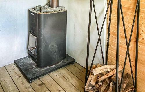 Nice Home In Br�cke With Sauna, Wifi And 2 Bedrooms #061