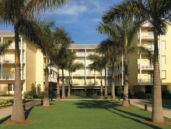 Hotel Reach Resort