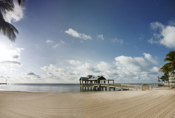 Hotel Reach Resort
