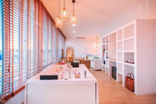 Mare Marin Boutique Hotel