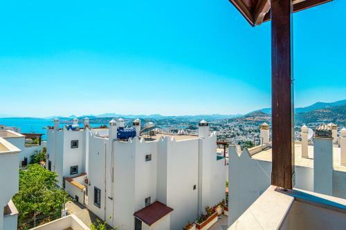 Peaceful 4br Villa W/ac&balcony 10 Min To Seaside