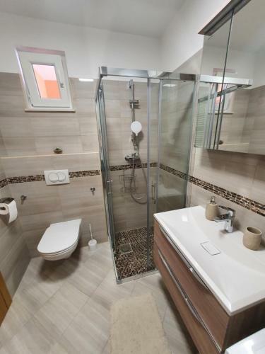 Apartma Maja, Mateja