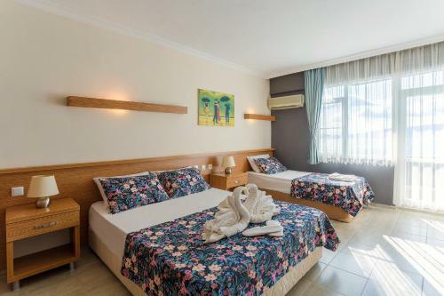 Aqua Nina Hotel