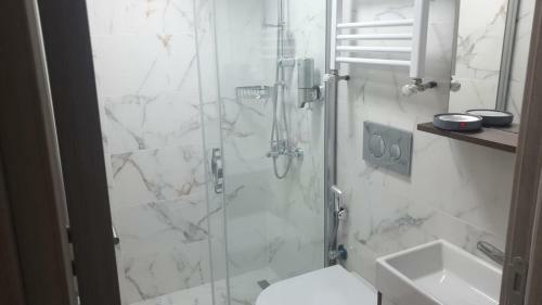 Noor Family Apartments